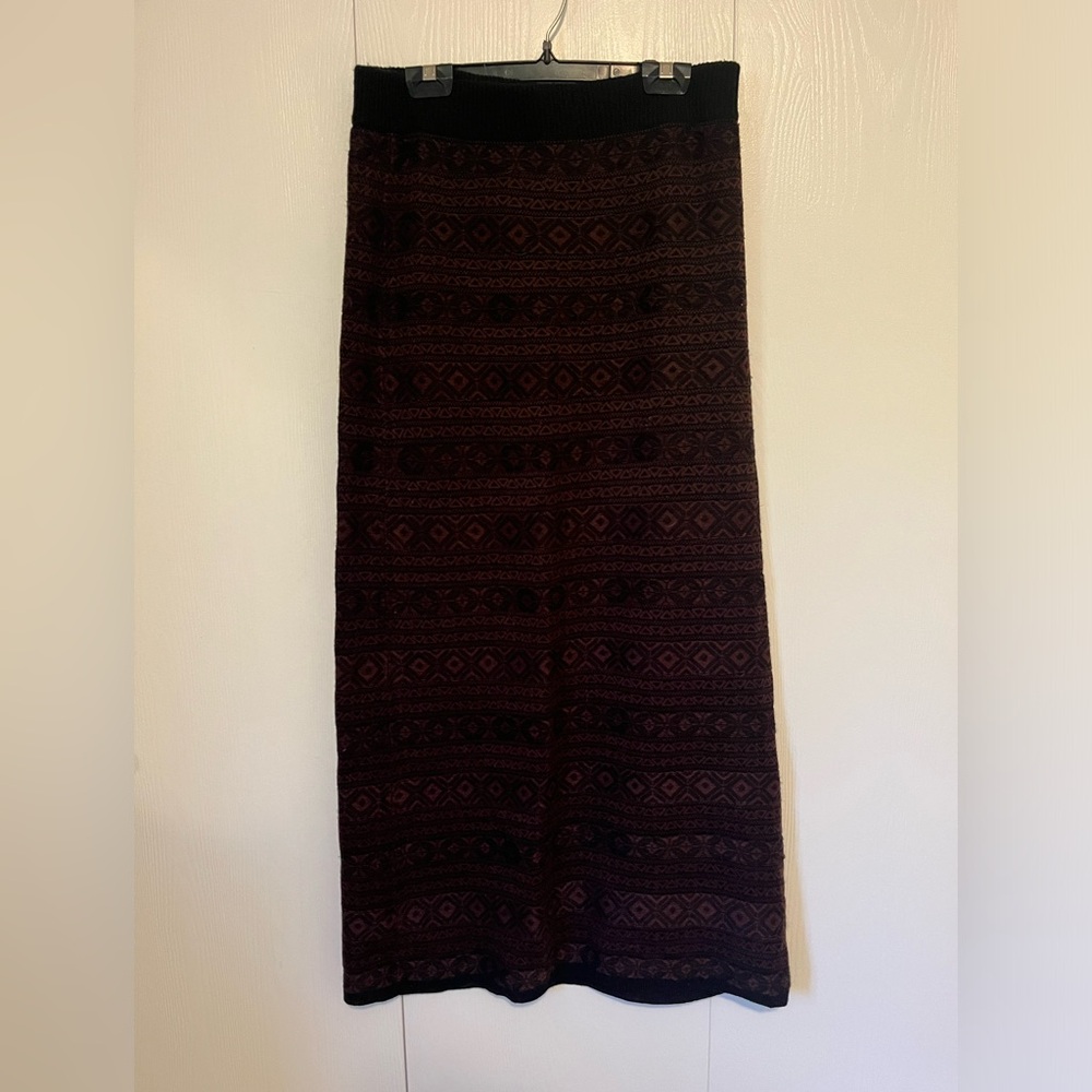 EUC | Only Brand | Knit Maxi Skirt